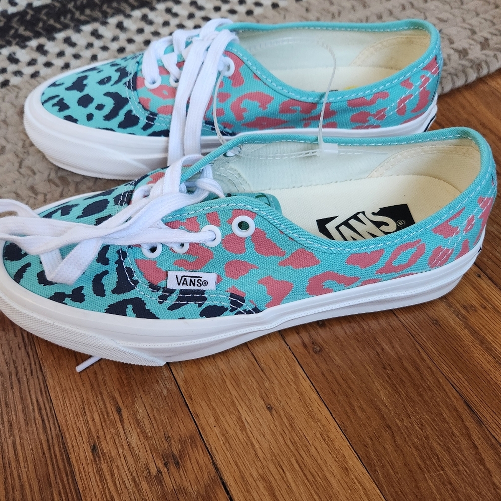 Vans Turquoise and Pink Leopard Tie Up Sneakers